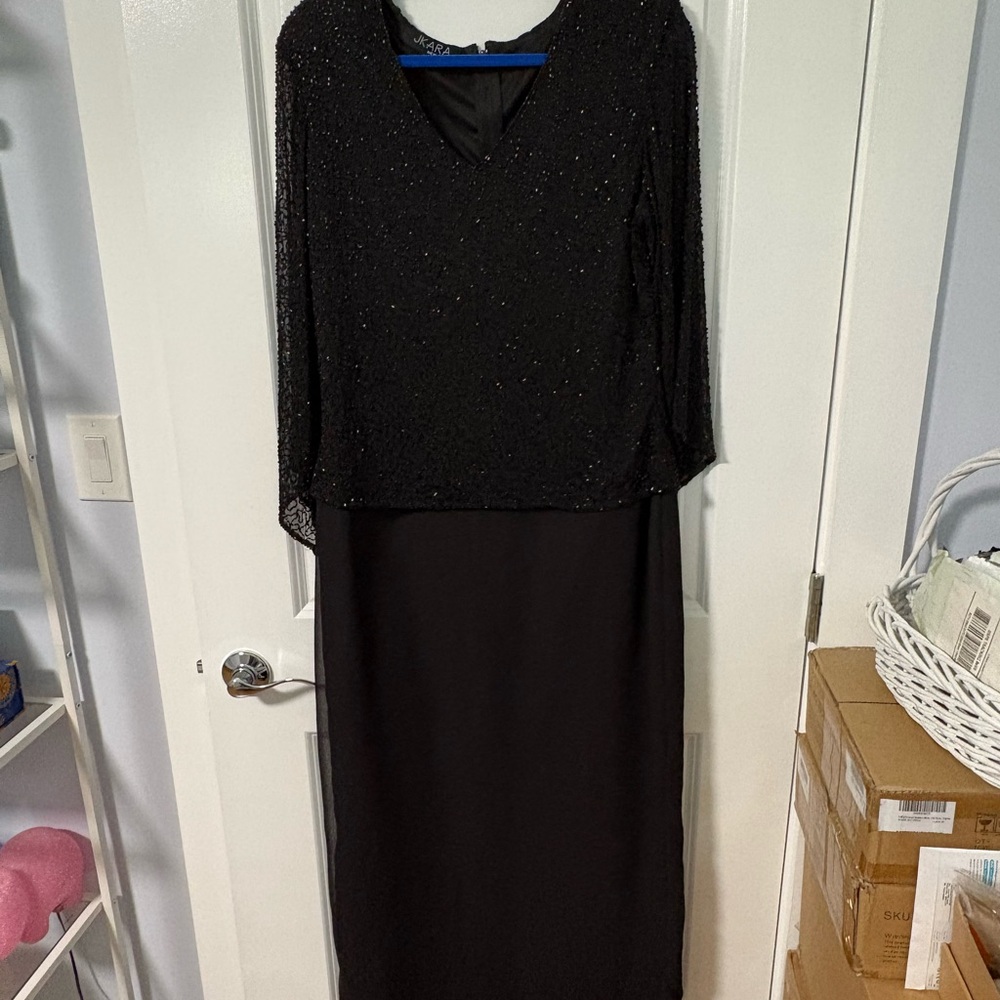 Elegant Black Evening Dress V neck 3/4 flutter sleeves